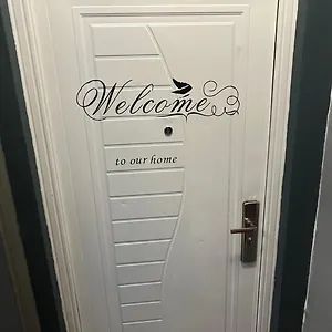 https://two-bedroom-flat-hyper-center.brusselshotelsbook.com